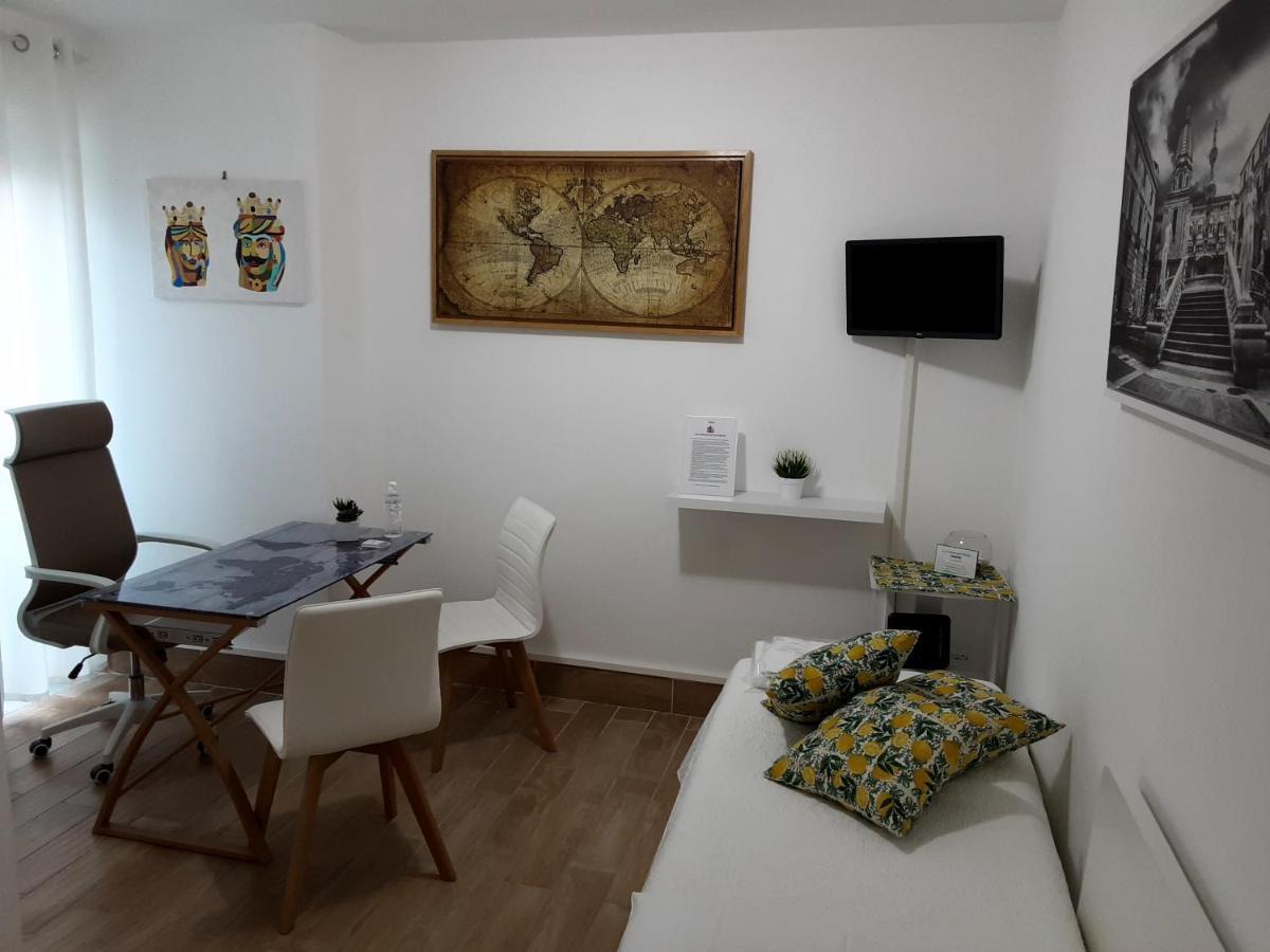 La Camera Di Stella - Ai Normanni Hotel Palermo Kültér fotó