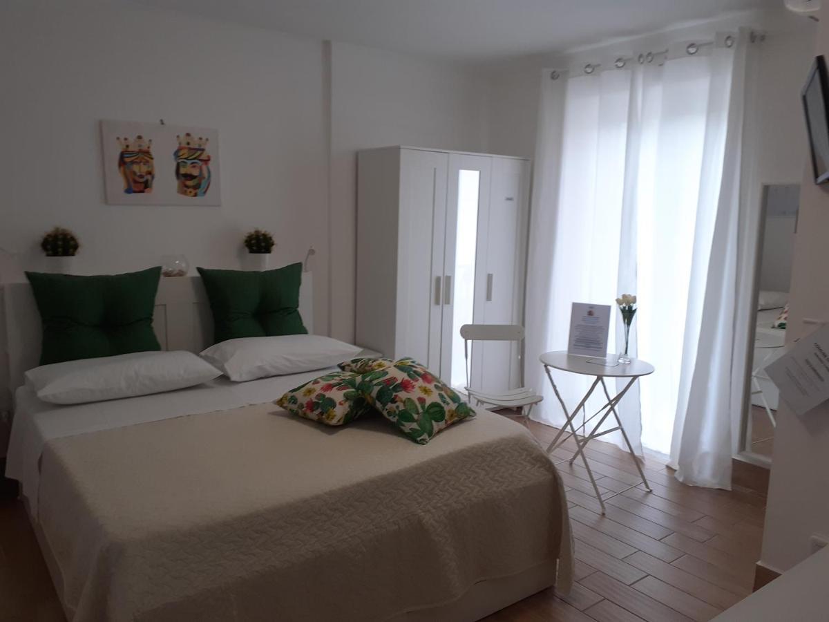 La Camera Di Stella - Ai Normanni Hotel Palermo Kültér fotó